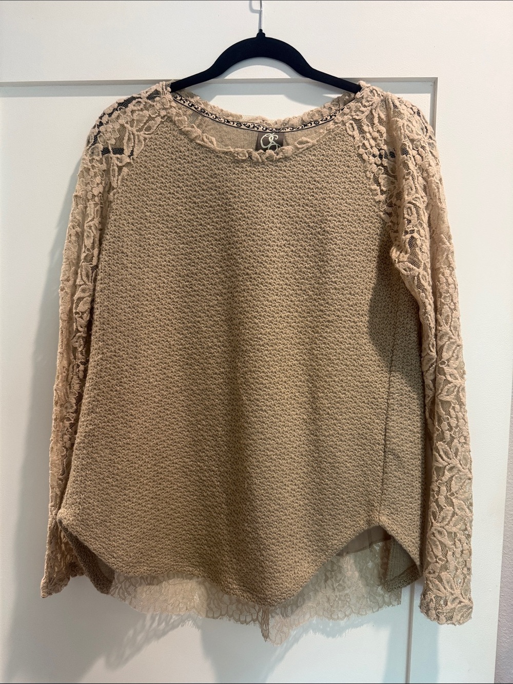 Lace-Sleeve Scoop Neck Sweater in Beige